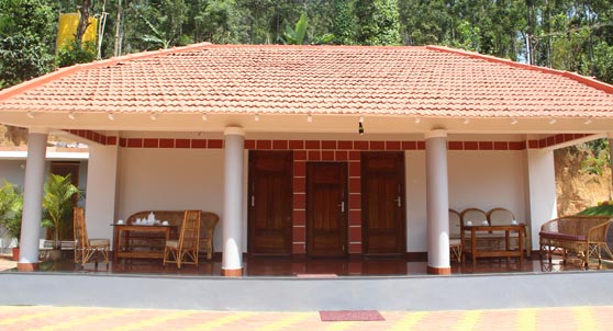 Welcome area and the main kitchen. 